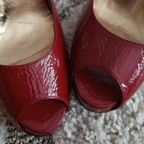 Dolce Gabbana Peep Toe Heels - Picture 11 of 11